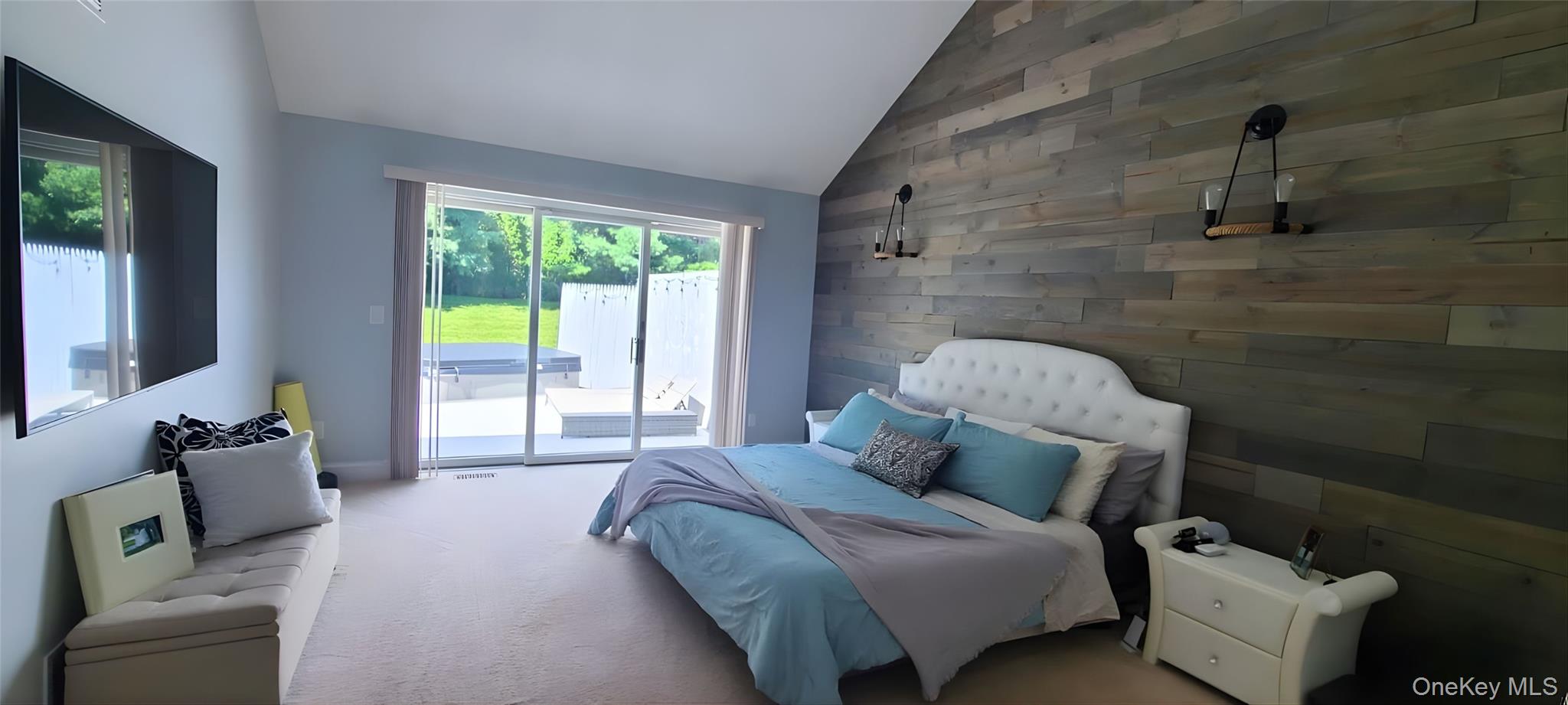 5 Field Lane, Miller Place, NY 11764