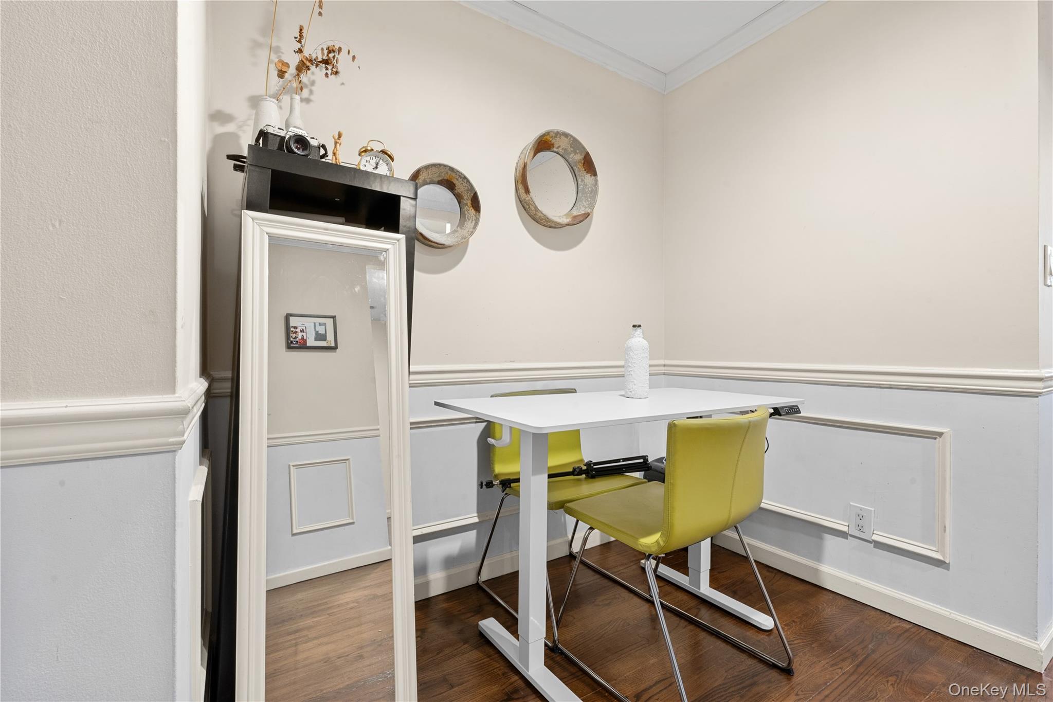 215 E 77TH Street # 4D, New York (Manhattan), NY 10075