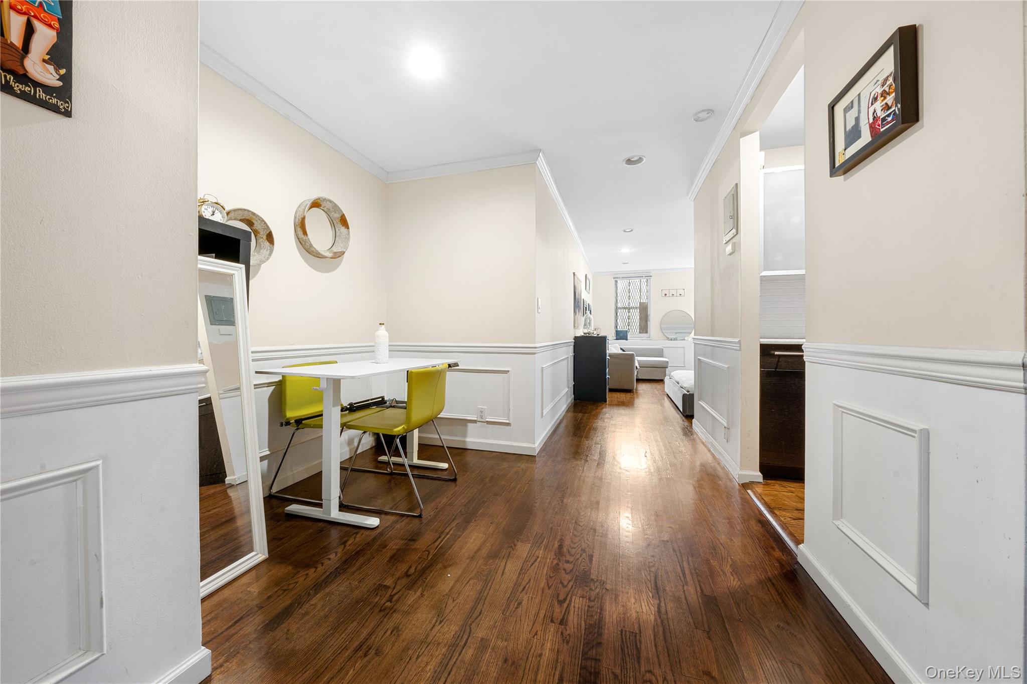 215 E 77TH Street # 4D, New York (Manhattan), NY 10075