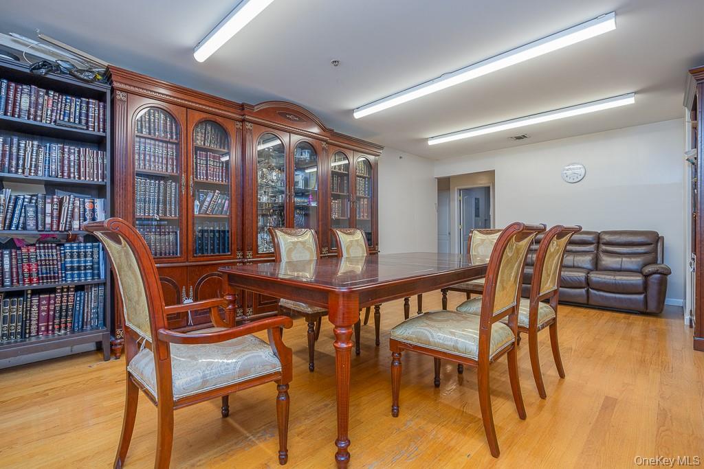 3 Horizon Court # 304, Monsey, NY 10952