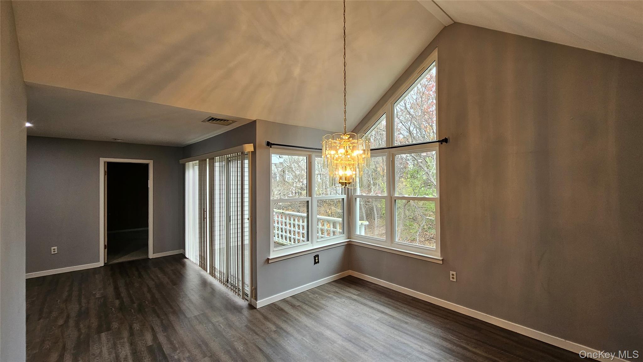 806 Lenox, Monroe, NY 10950