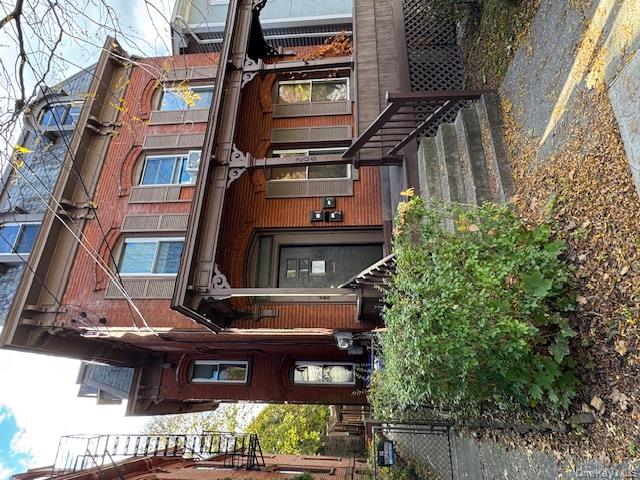 206 Mill Street # 1, Poughkeepsie, NY 12601