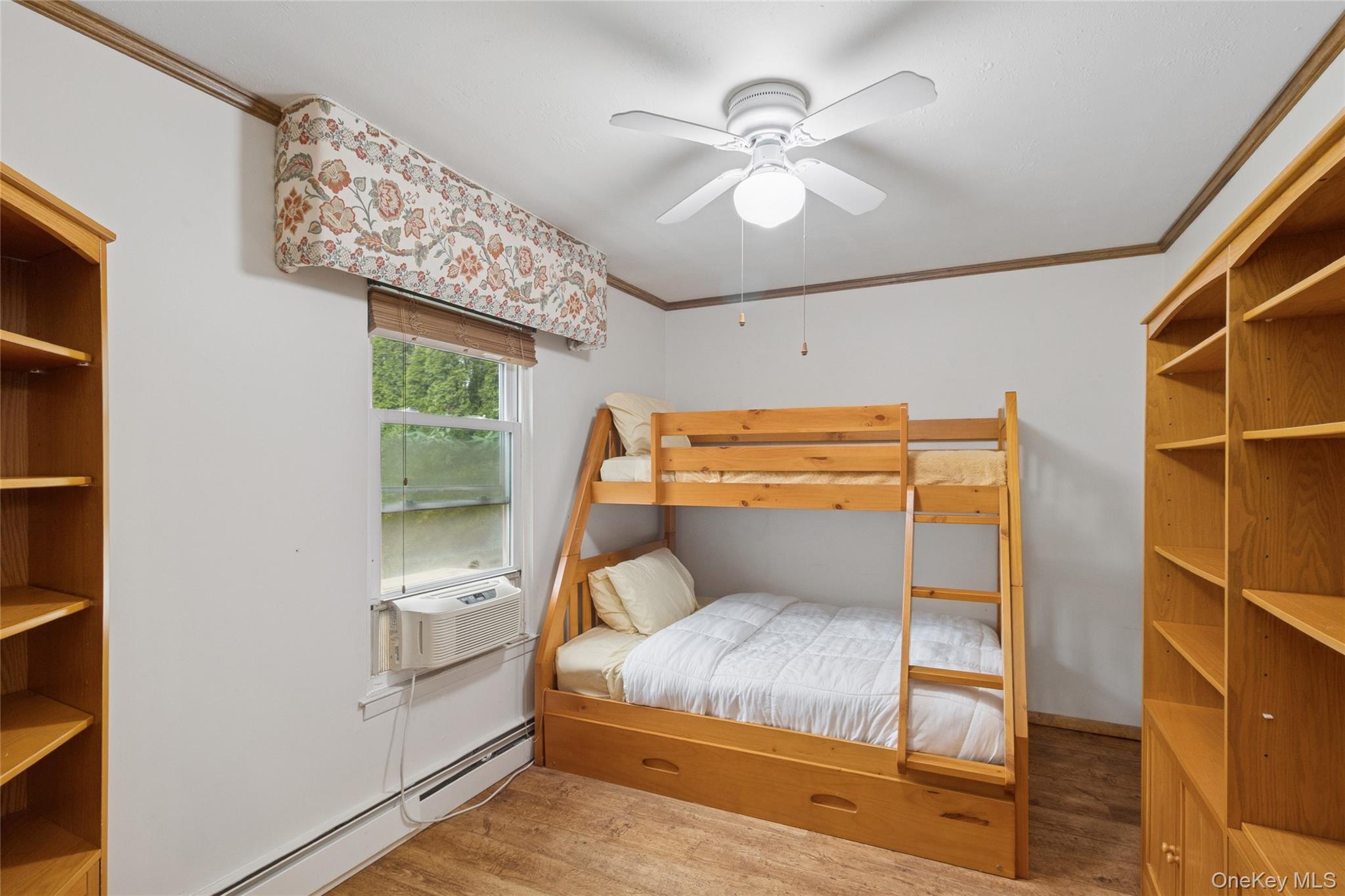 3 Meadowgrass Lane, Southampton, NY 11968