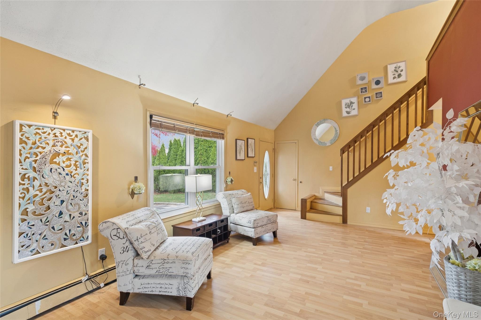 3 Meadowgrass Lane, Southampton, NY 11968