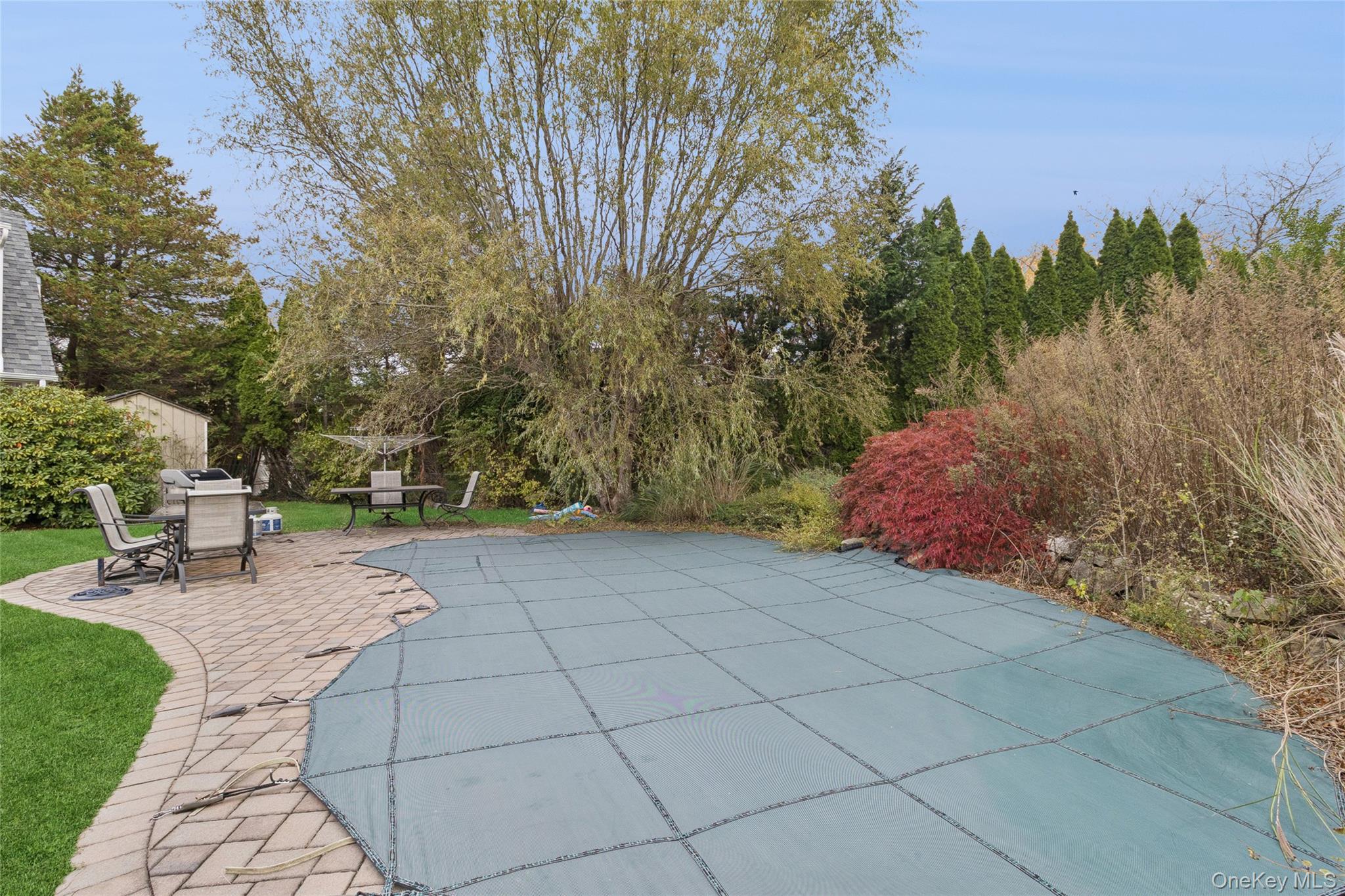 3 Meadowgrass Lane, Southampton, NY 11968