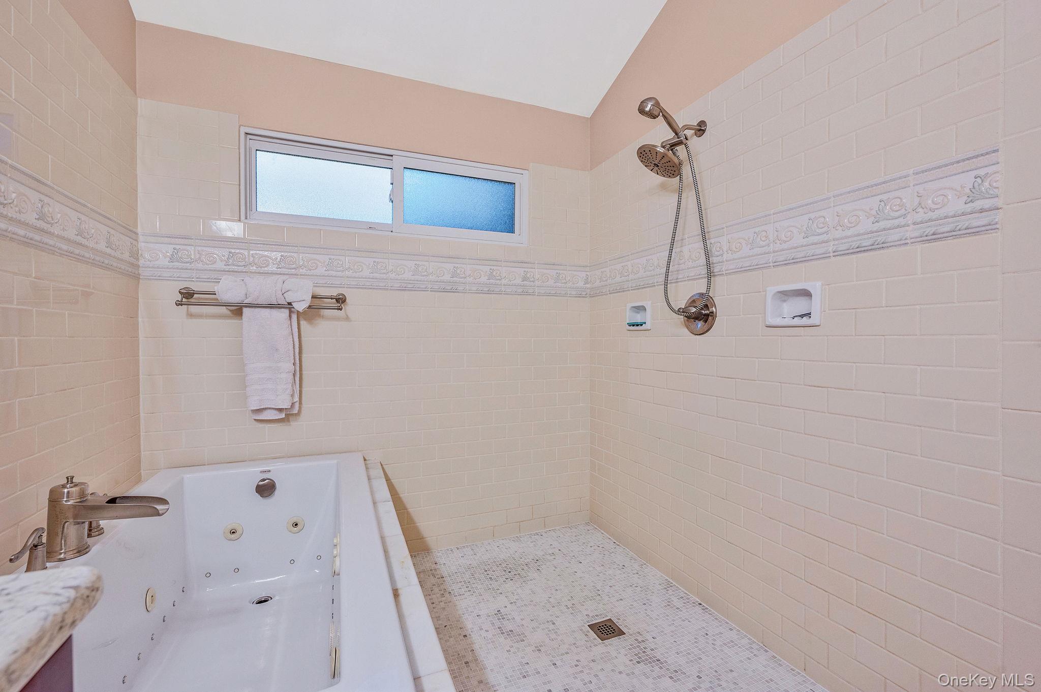 1 Fuller Drive, Ridge, NY 11961