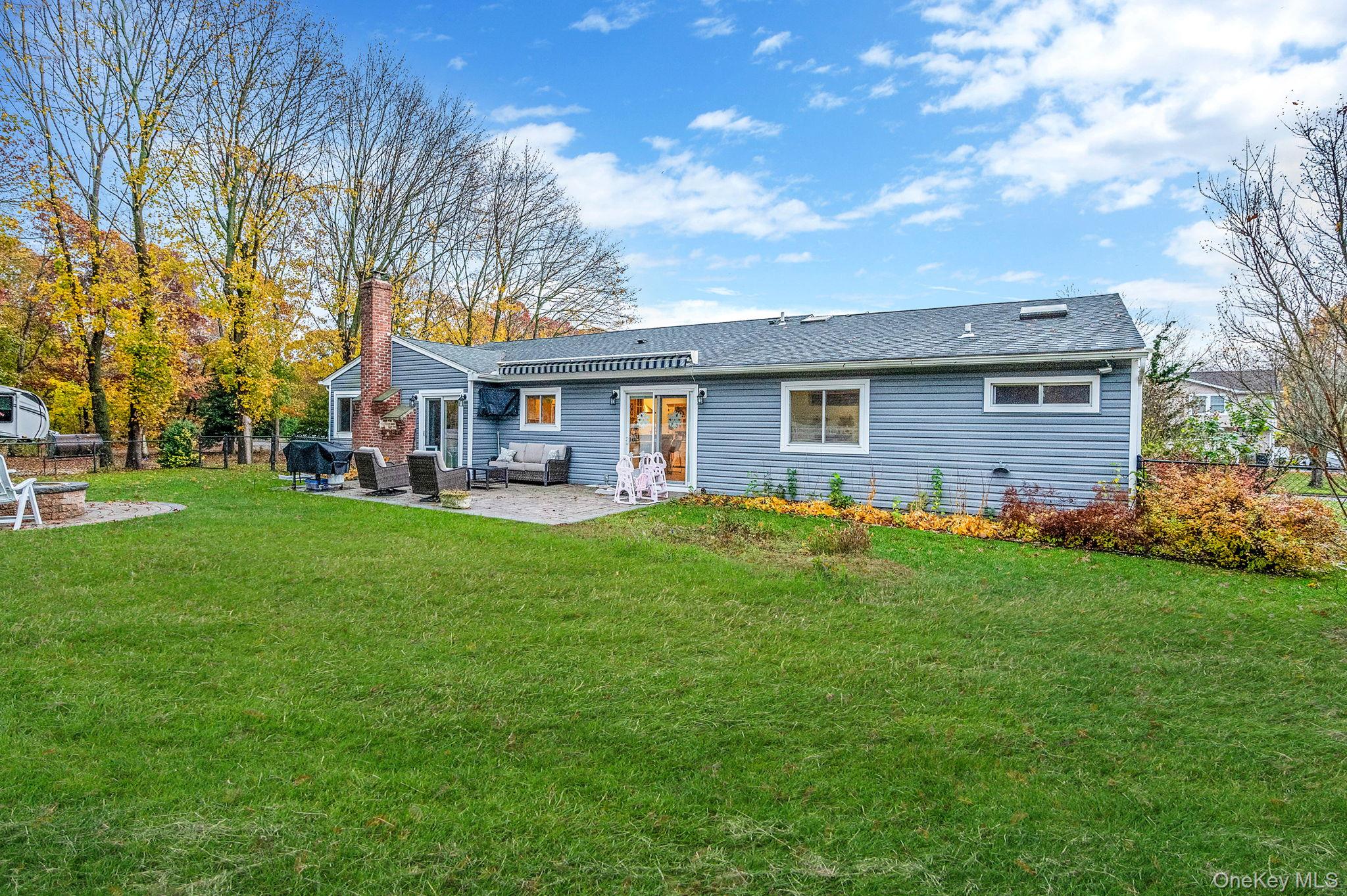 1 Fuller Drive, Ridge, NY 11961