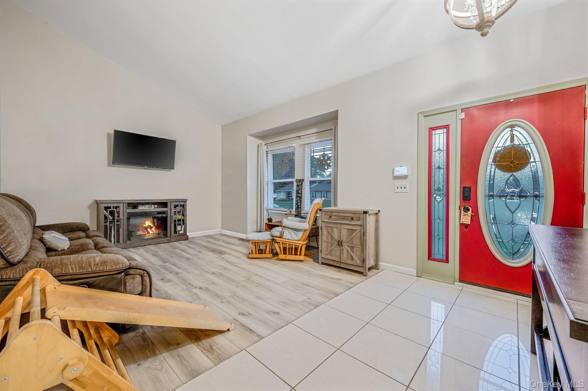 1 Fuller Drive, Ridge, NY 11961