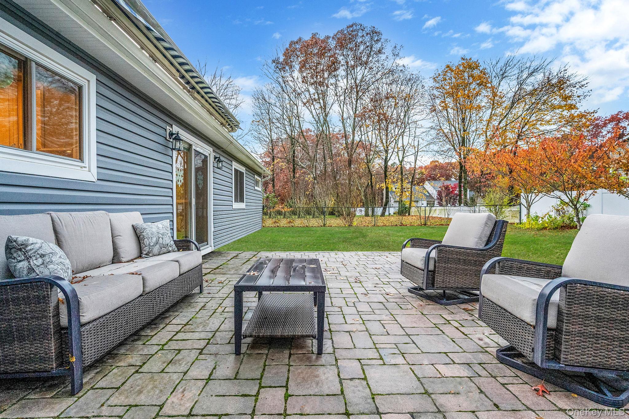 1 Fuller Drive, Ridge, NY 11961