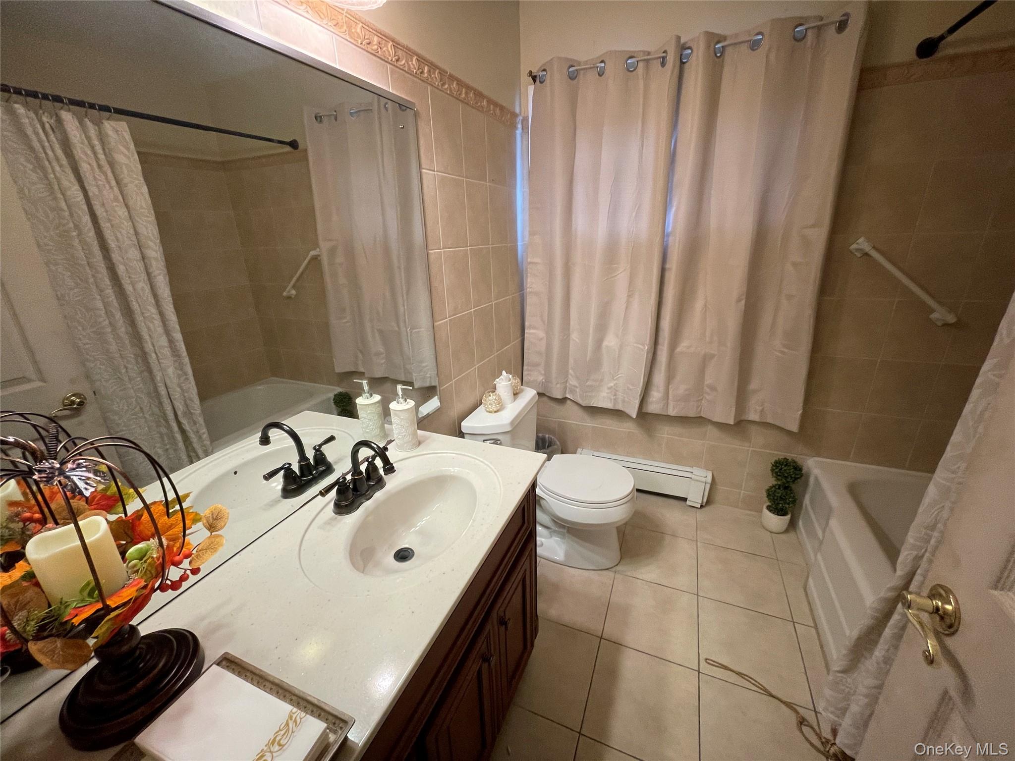 335 Alfred Street, North Babylon, NY 11703