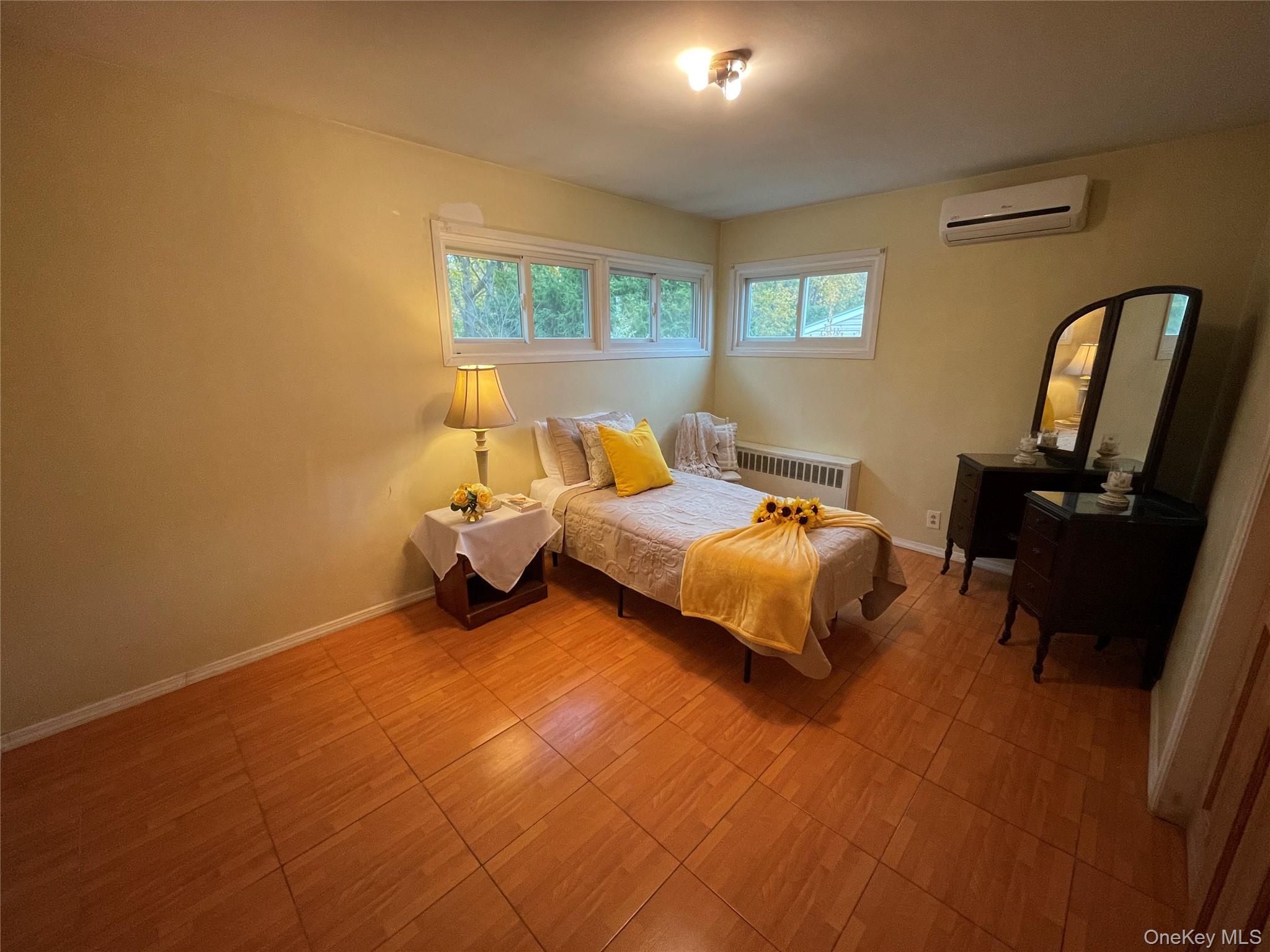 335 Alfred Street, North Babylon, NY 11703