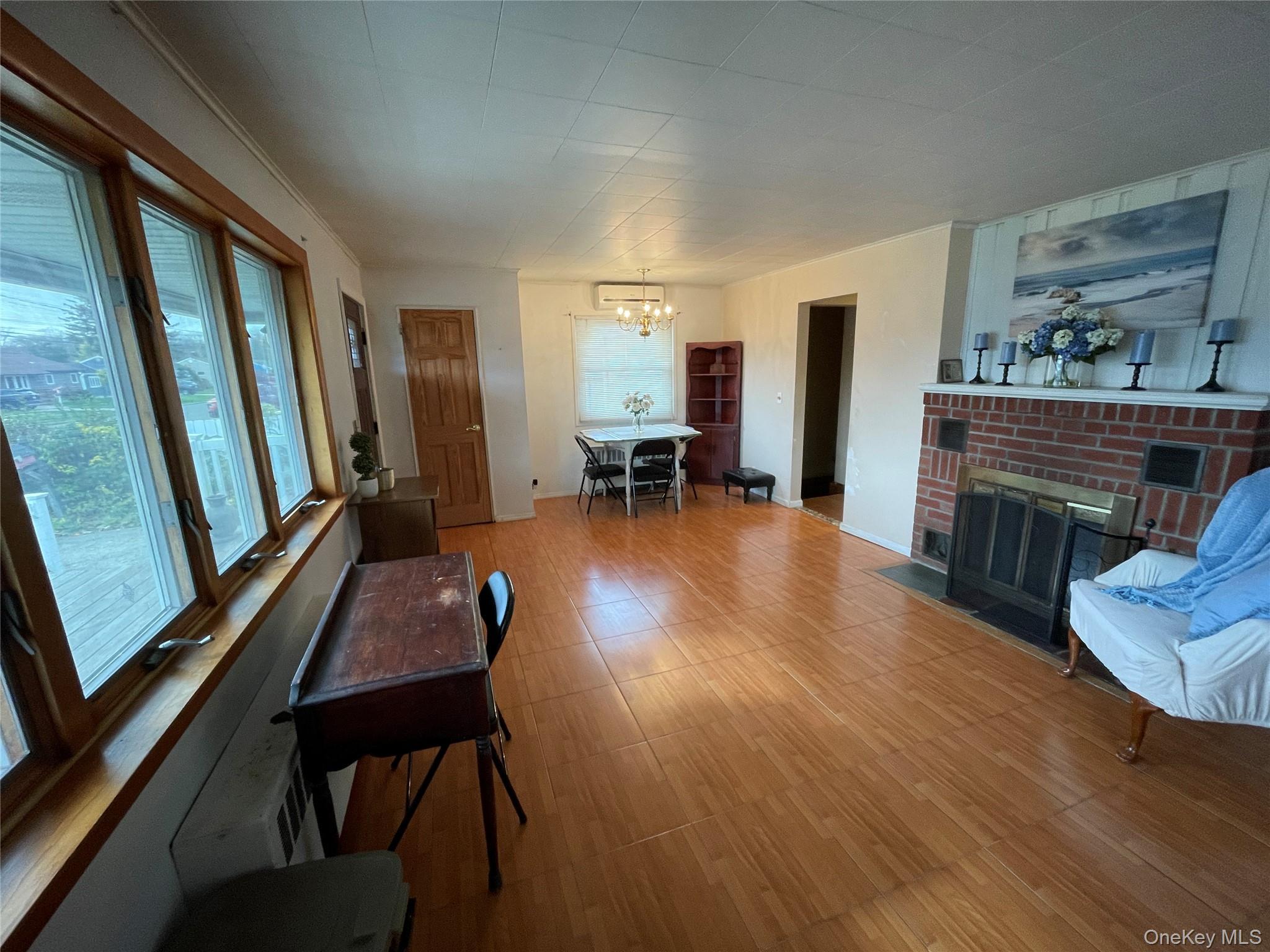 335 Alfred Street, North Babylon, NY 11703