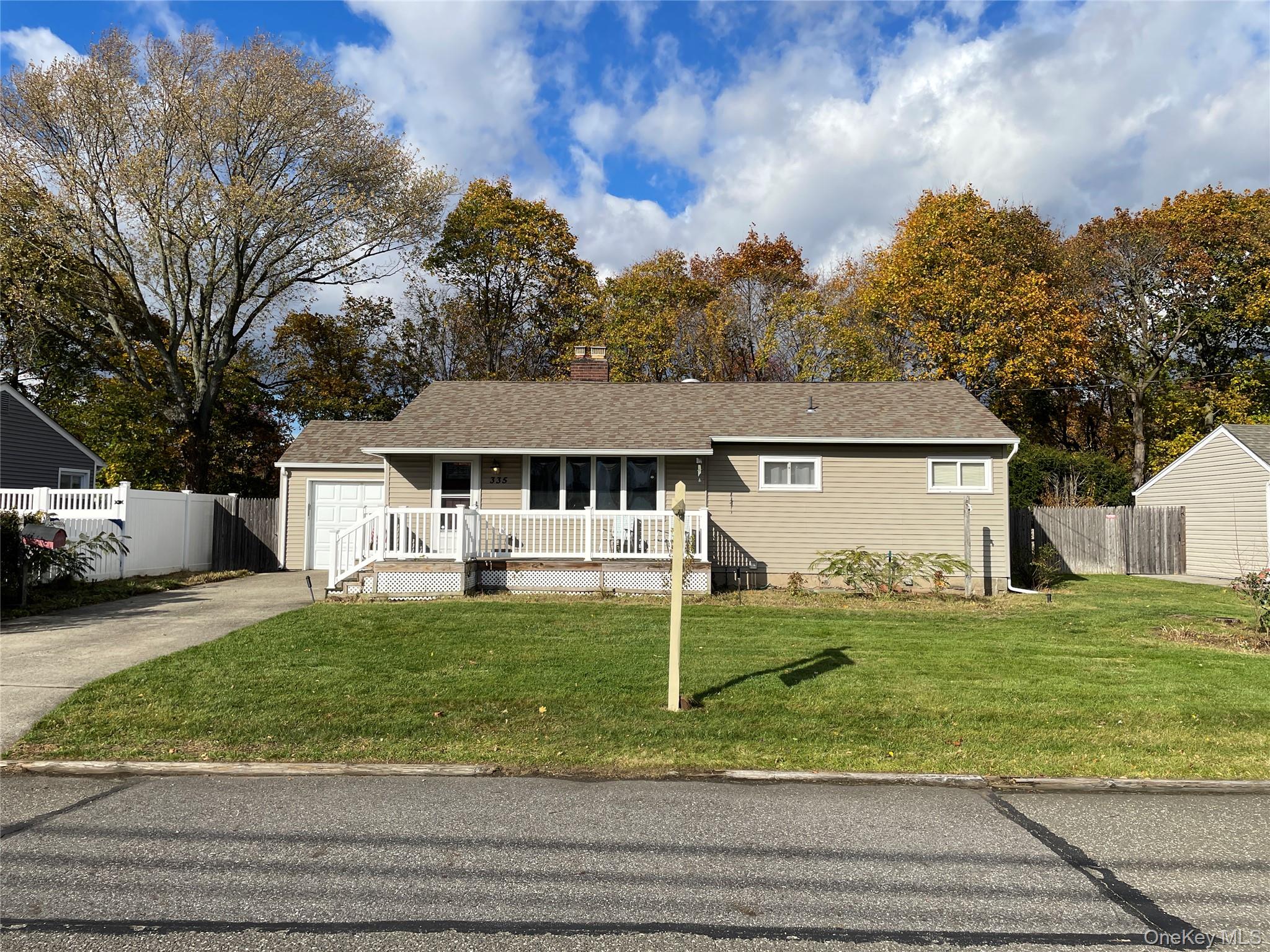 335 Alfred Street, North Babylon, NY 11703