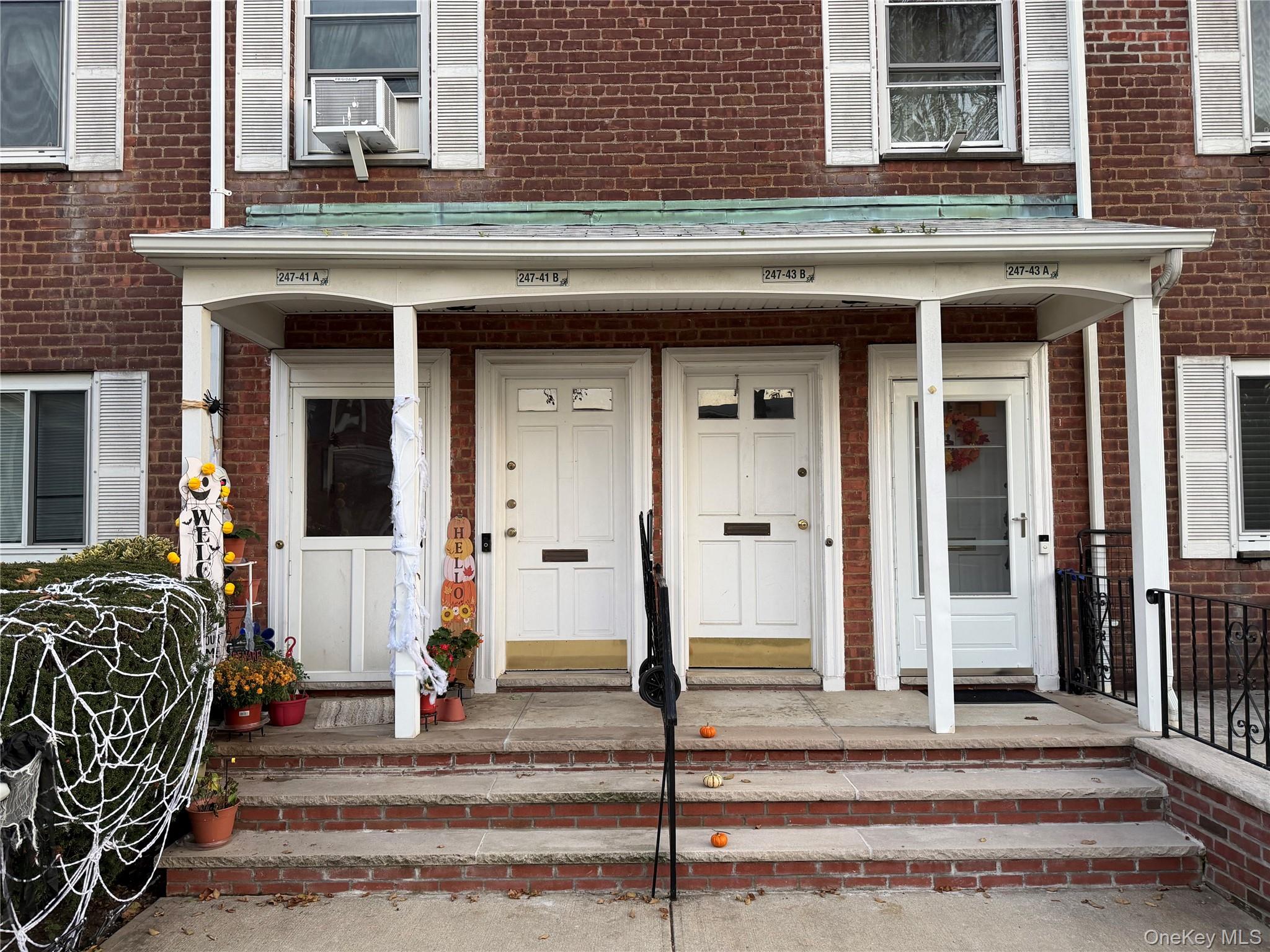 247-41 77th Crescent # B, Bellerose, NY 11426