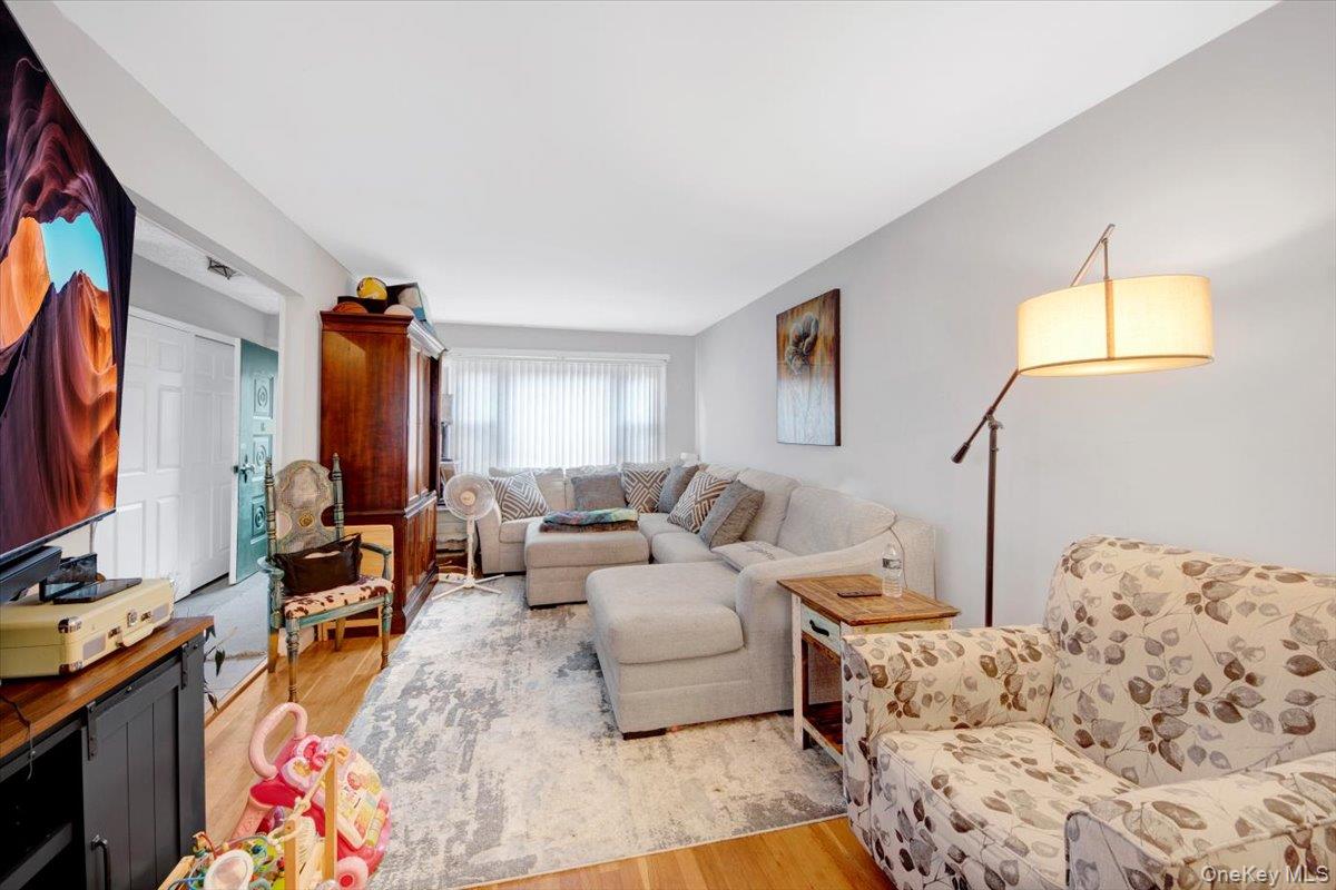 16 Rigby Street, Yonkers, NY 10704