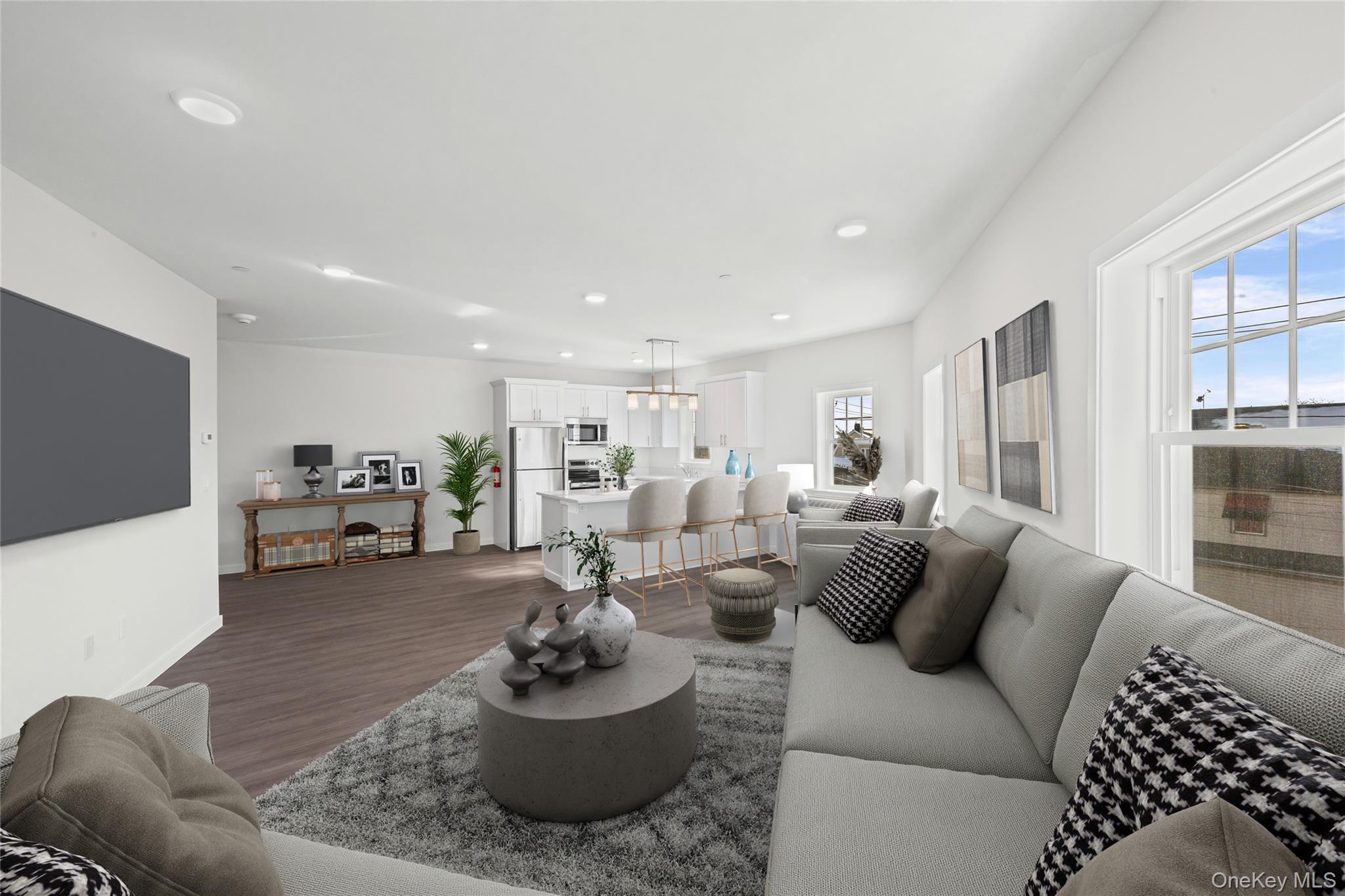 227 4th Avenue # 211J, Bay Shore, NY 11706