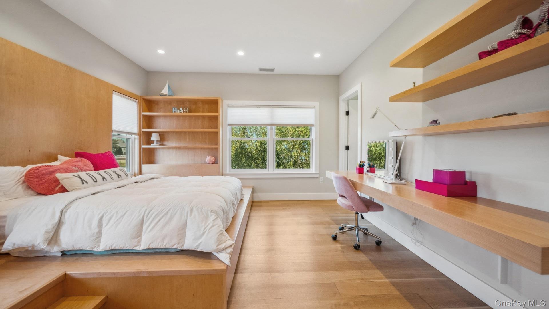 102 & 92 Dune Road, Westhampton Beach, NY 11978