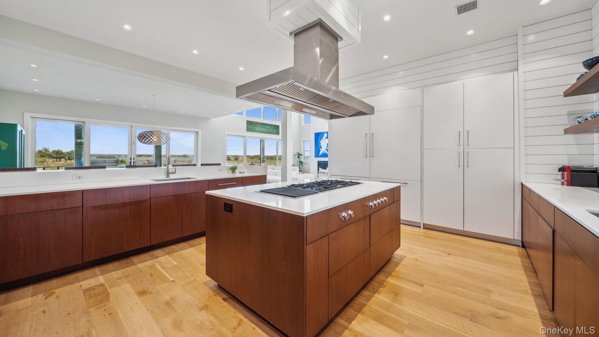 102 & 92 Dune Road, Westhampton Beach, NY 11978