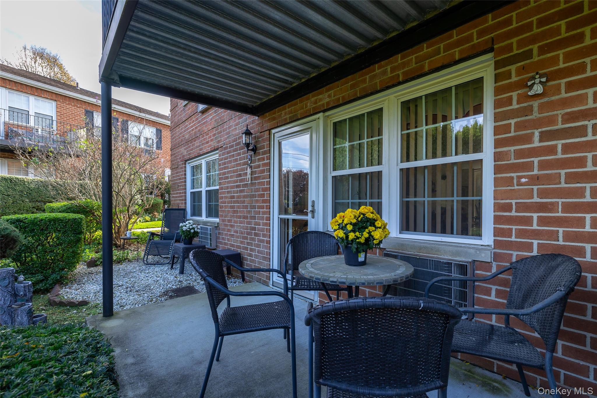 307-13 Hicksville Road # 13, Bethpage, NY 11714