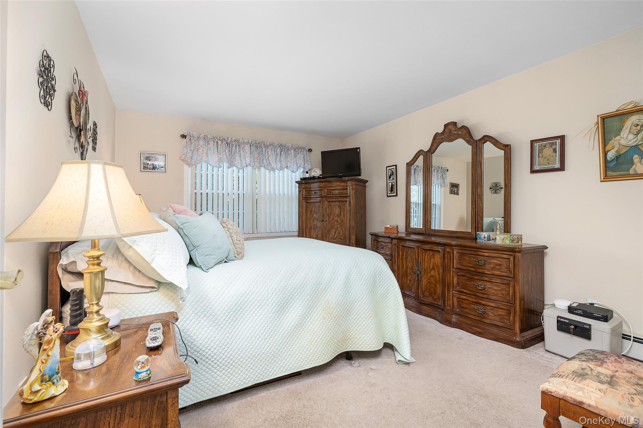 307-13 Hicksville Road # 13, Bethpage, NY 11714