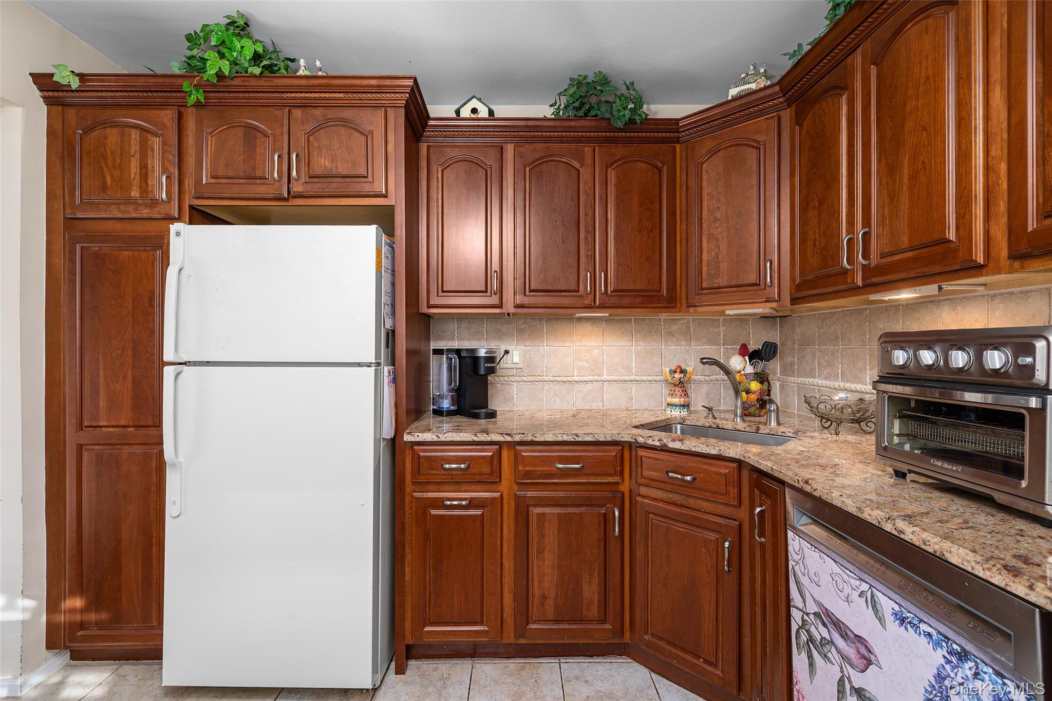 307-13 Hicksville Road # 13, Bethpage, NY 11714