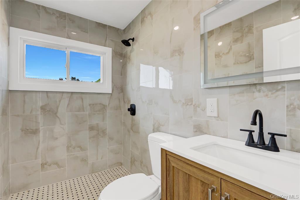 12 Woodcock Lane, Levittown, NY 11756