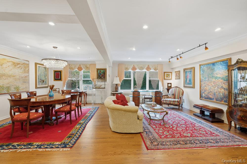 30 Stoner Avenue # 1S, Great Neck, NY 11021