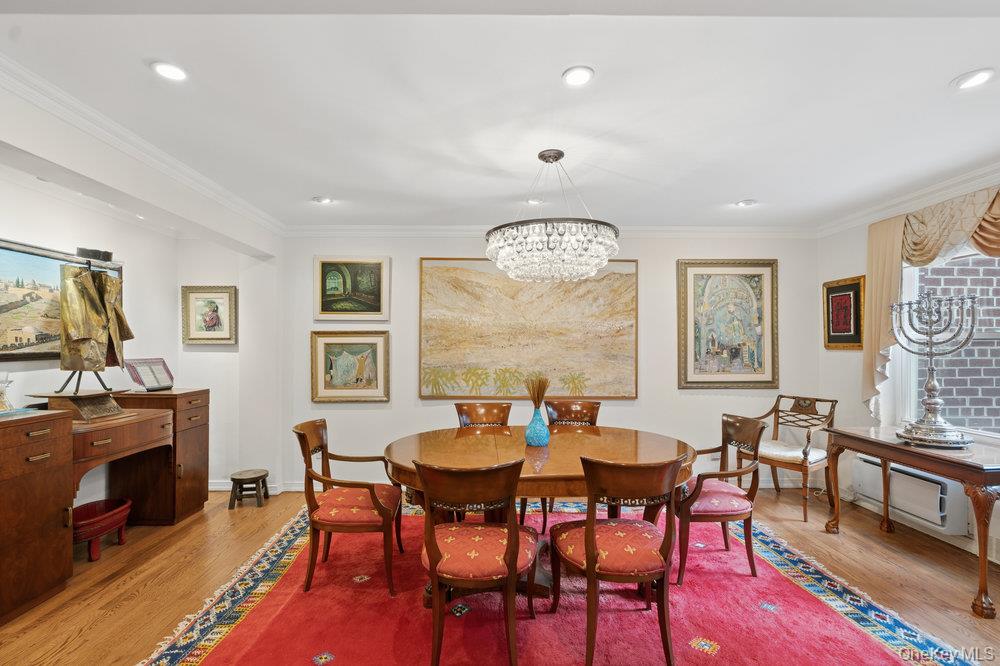 30 Stoner Avenue # 1S, Great Neck, NY 11021