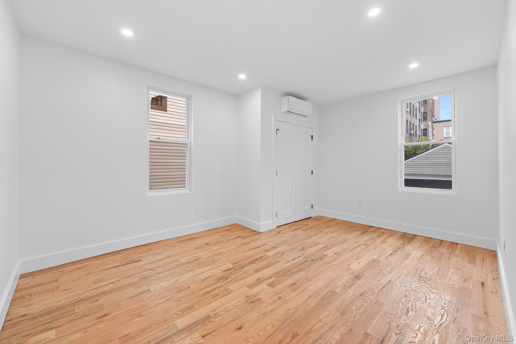 741 E 227th Street, Bronx, NY 10466