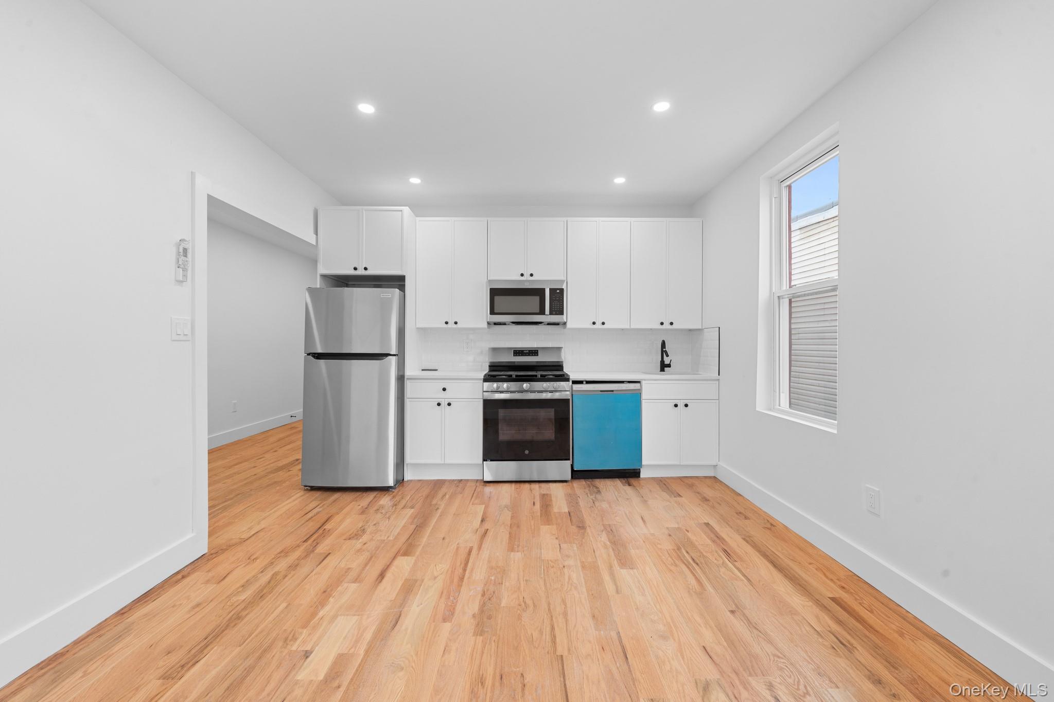 741 E 227th Street, Bronx, NY 10466