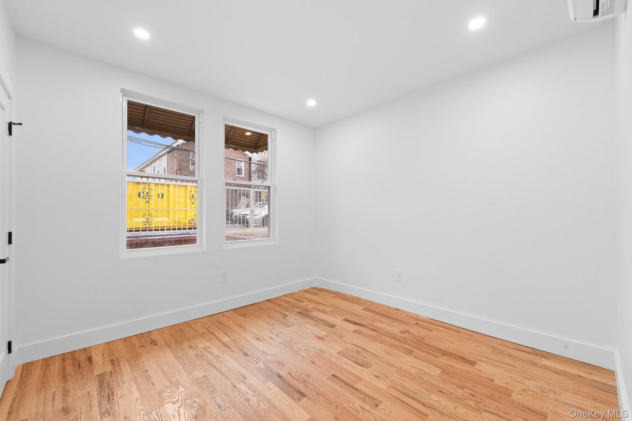 741 E 227th Street, Bronx, NY 10466