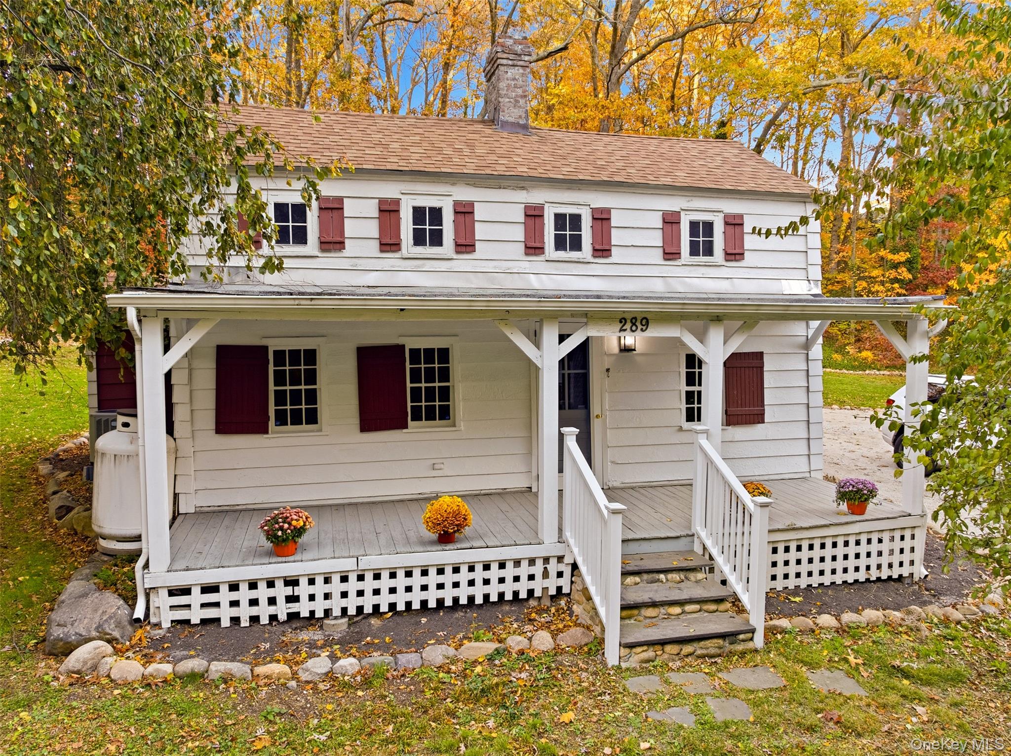 289 E Main Street, Centerport, NY 11721