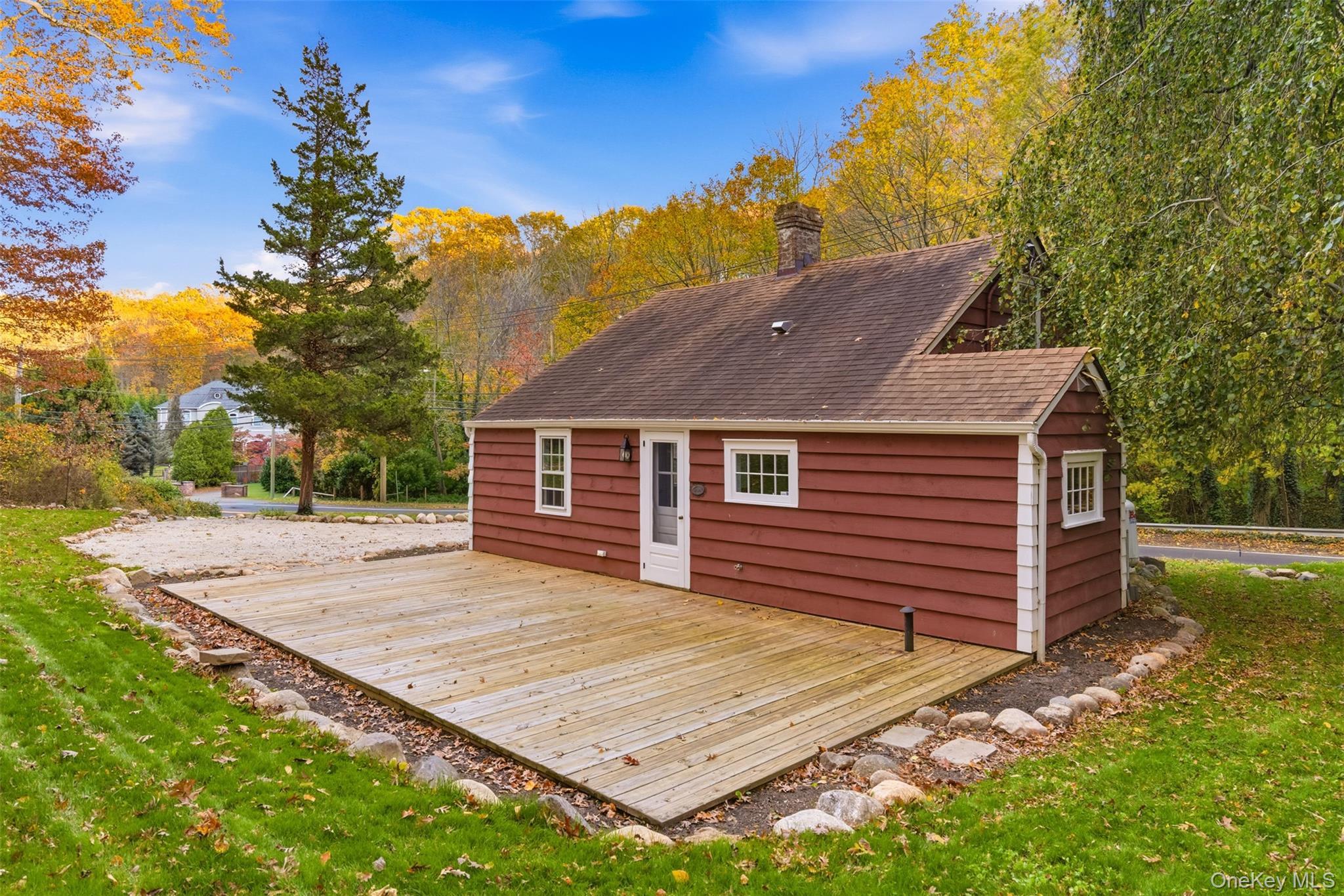 289 E Main Street, Centerport, NY 11721