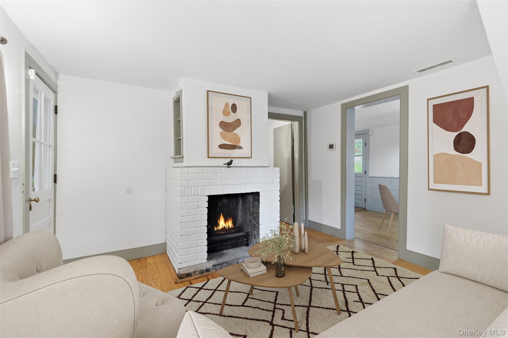 289 E Main Street, Centerport, NY 11721