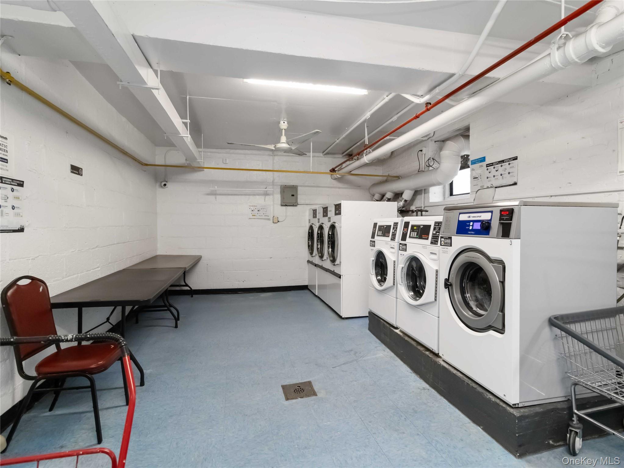 90-10 32nd Avenue # 305, East Elmhurst, NY 11369