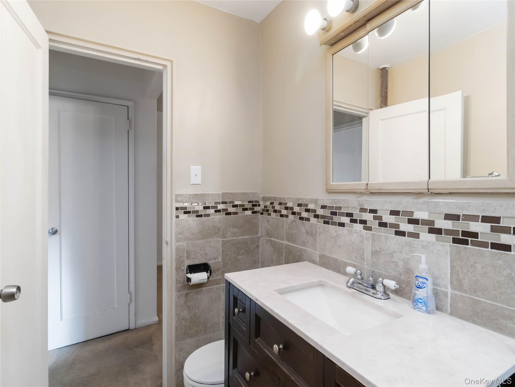 90-10 32nd Avenue # 305, East Elmhurst, NY 11369