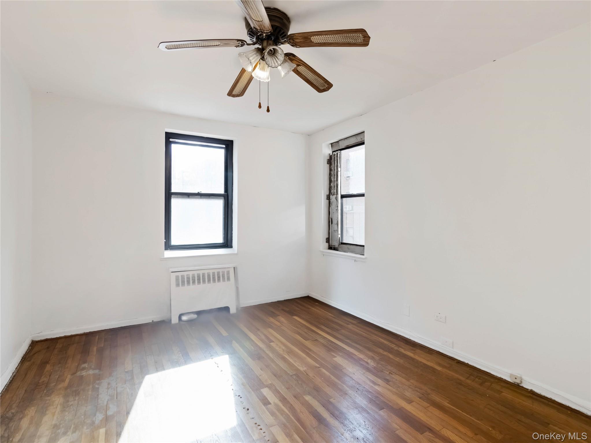 90-10 32nd Avenue # 305, East Elmhurst, NY 11369