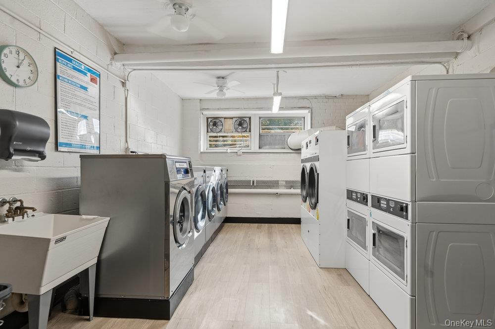 45 Hill Park Avenue # PR2, Great Neck, NY 11021