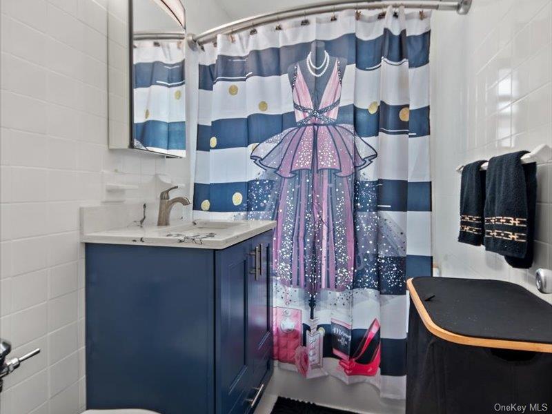 1910 S Pelham Parkway S # 3G, Bronx, NY 10461