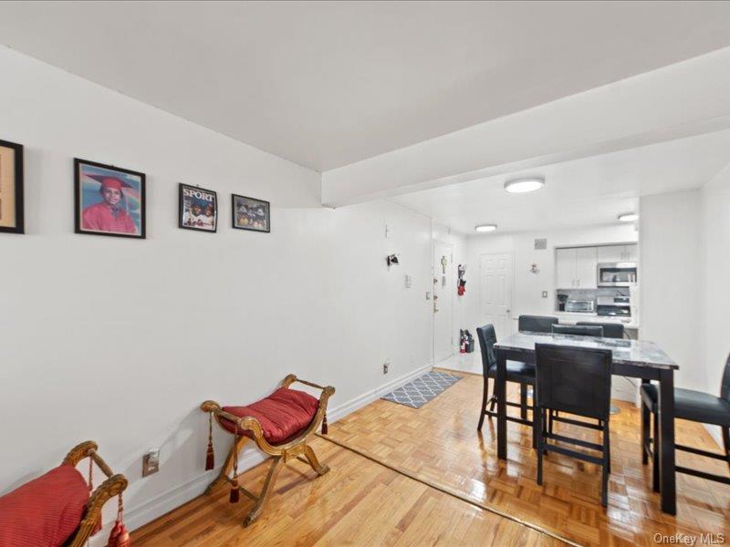 1910 S Pelham Parkway S # 3G, Bronx, NY 10461