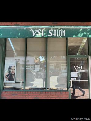 9 Bond Street, Great Neck, NY 11201