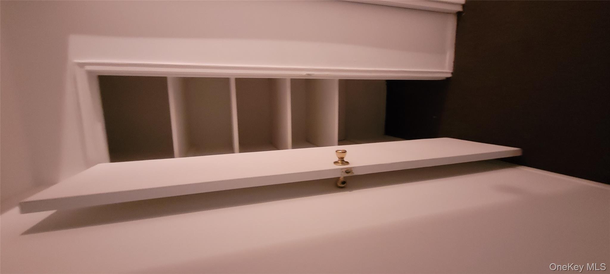 2 Williamsburg Court # C, Ridge, NY 11961