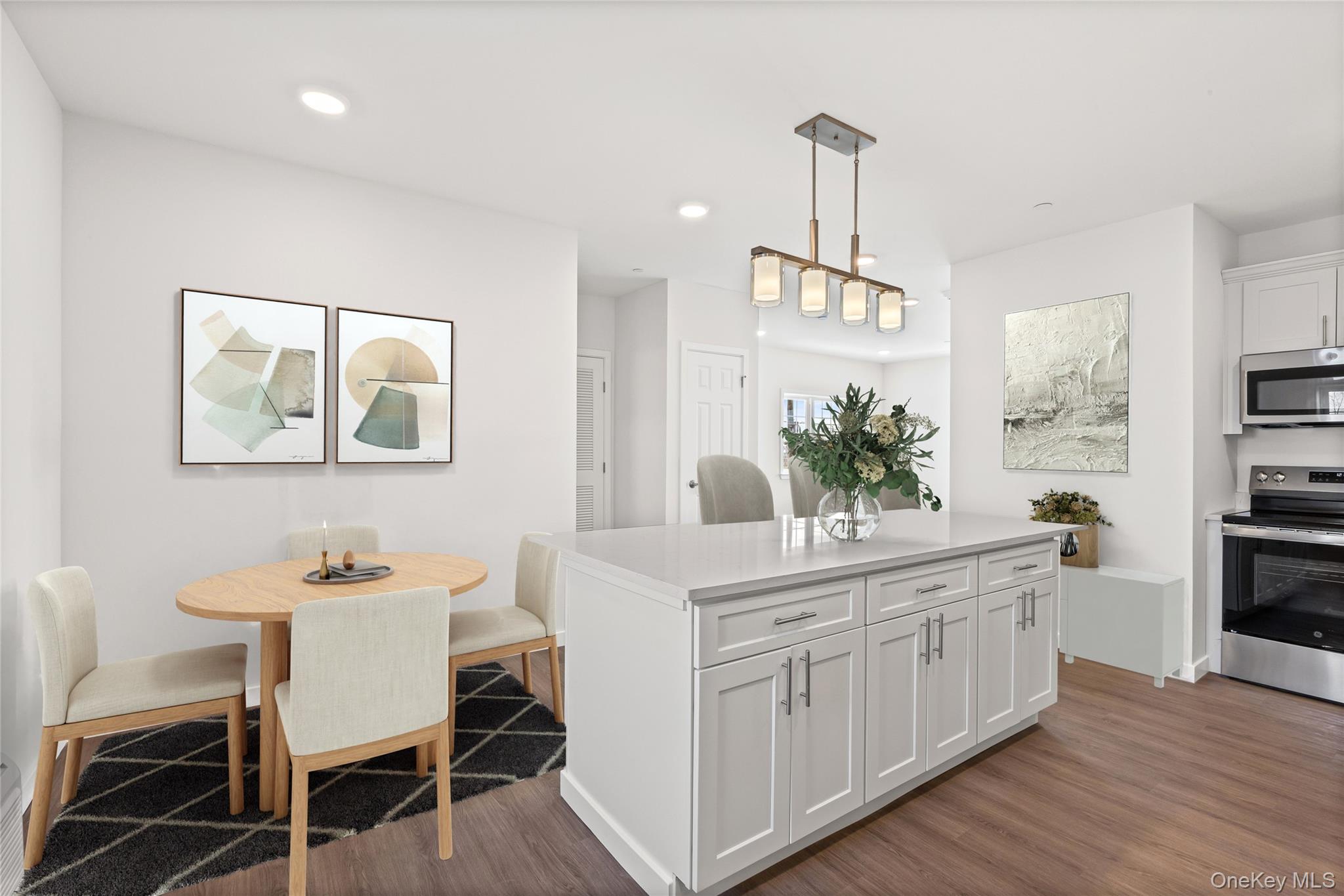 227 4th Avenue # 201A, Bay Shore, NY 11706