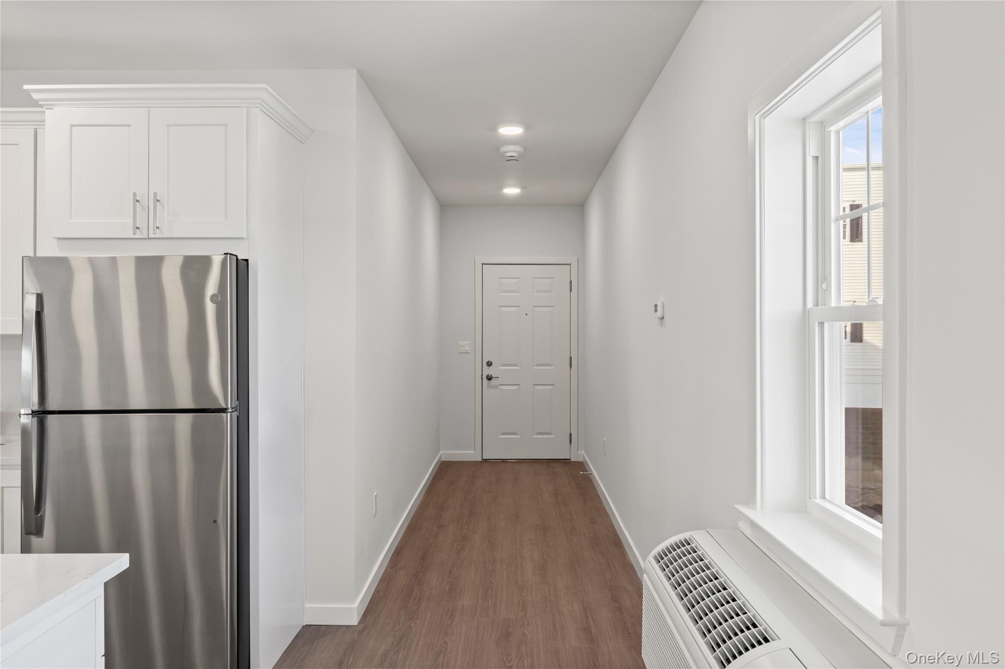 227 4th Avenue # 201A, Bay Shore, NY 11706