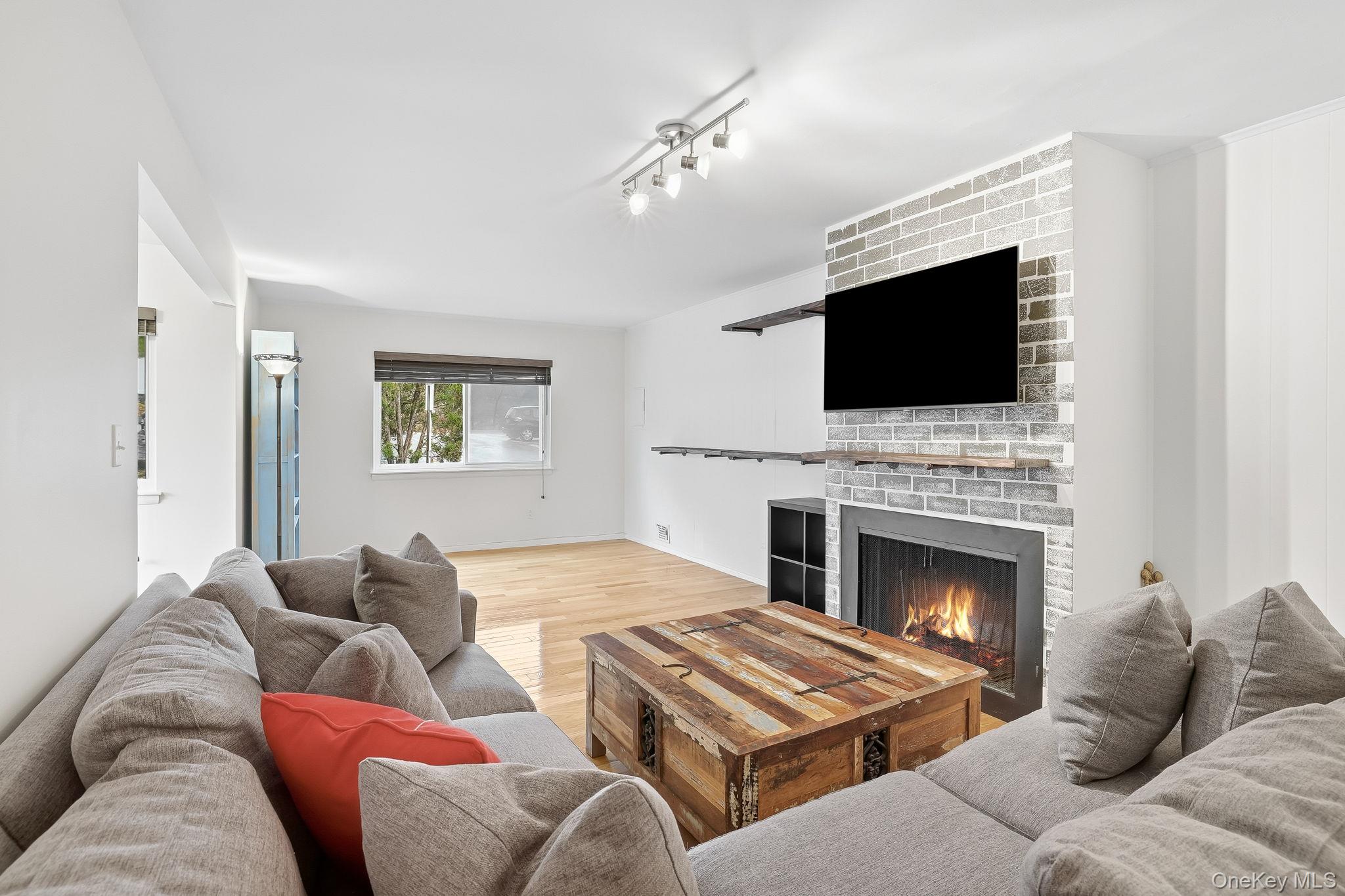 25 Barker Street # 315, Mount Kisco, NY 10549