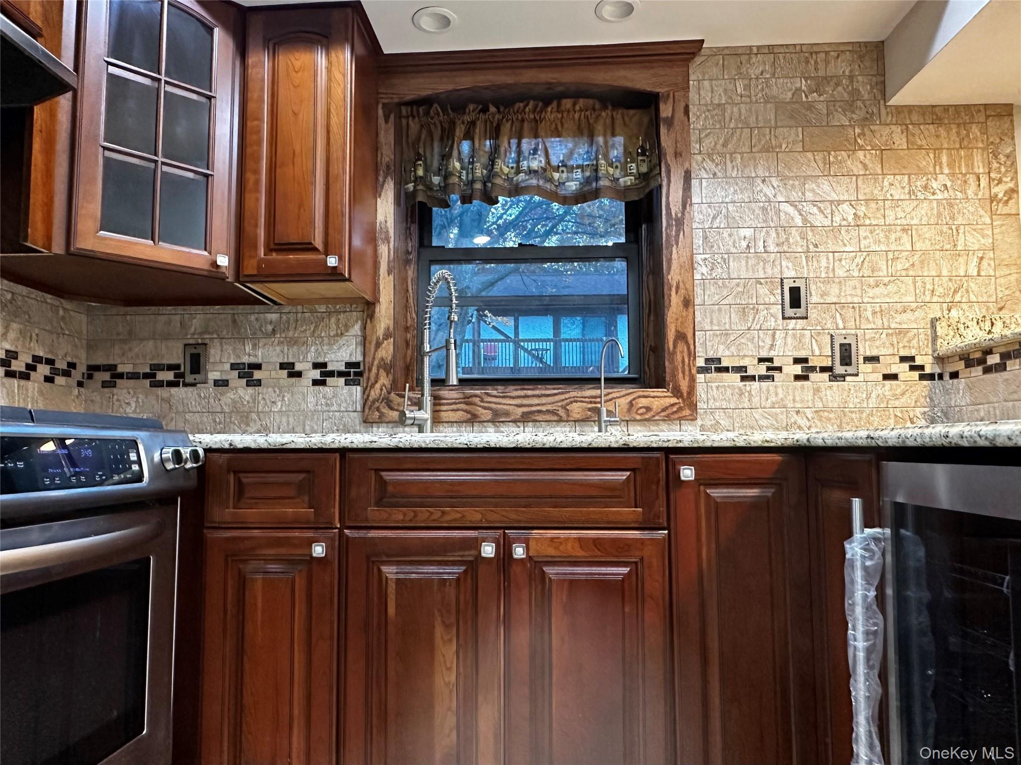 128 Bailey Court # 128, Middle Island, NY 11953