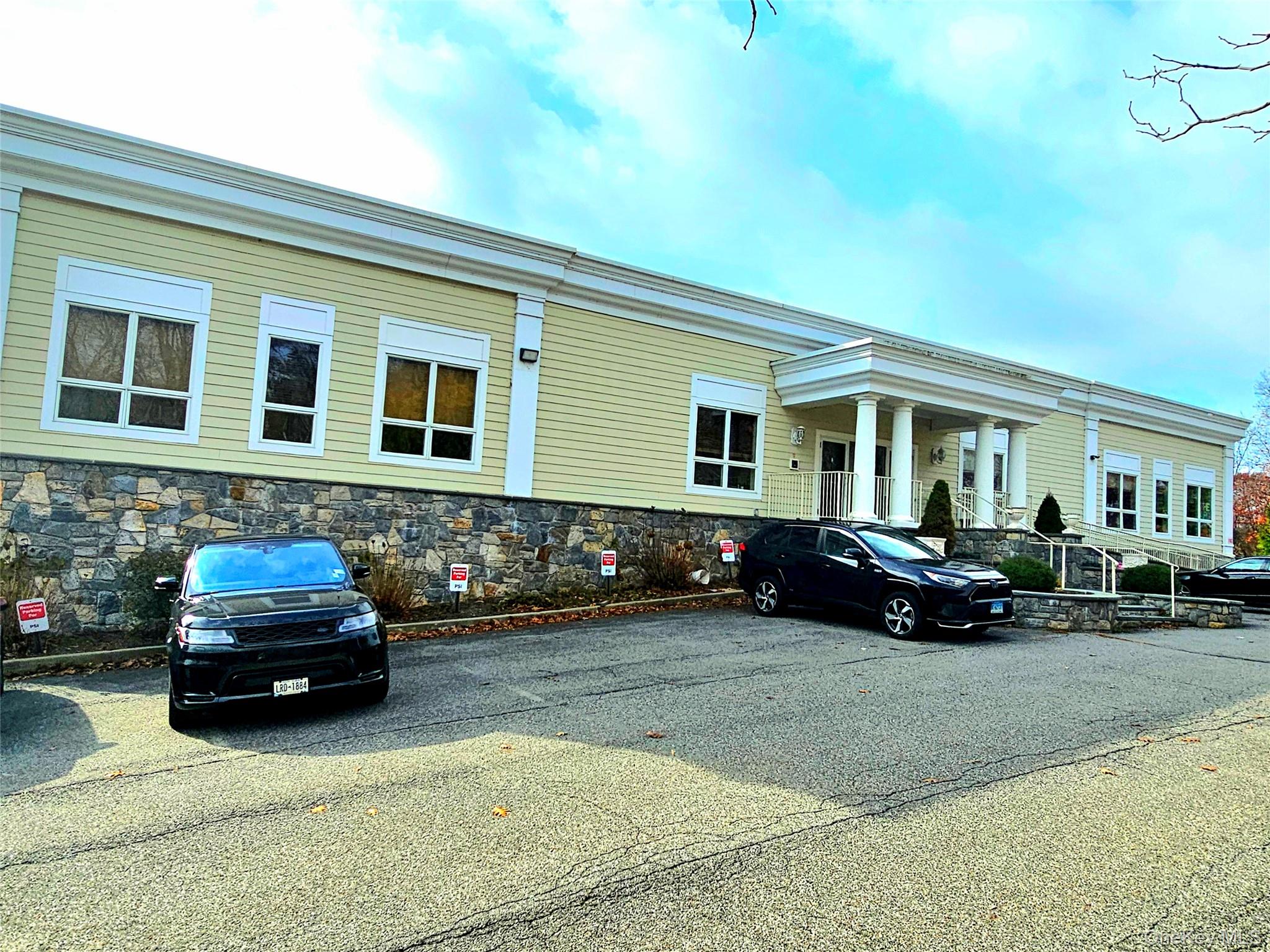 7 Sutton Place # Lower Level Back, Brewster, NY 10509