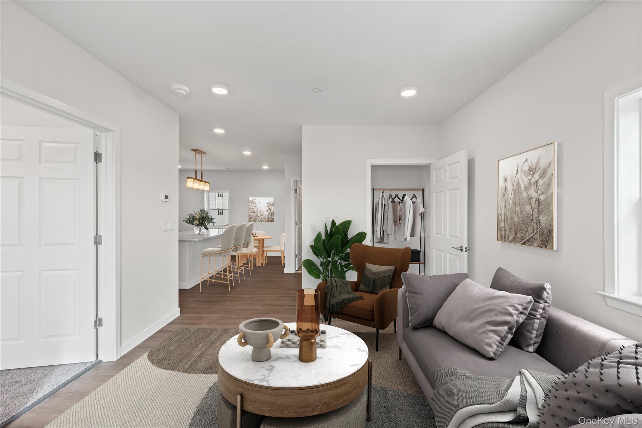 227 4th Avenue # 302B, Bay Shore, NY 11706