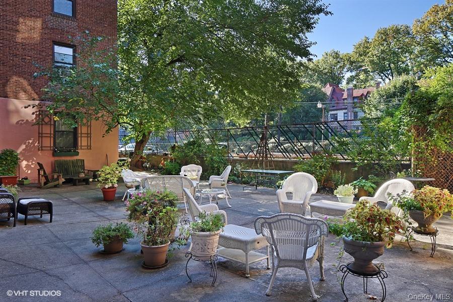 77-20 Austin # 2C, Forest Hills, NY 11375