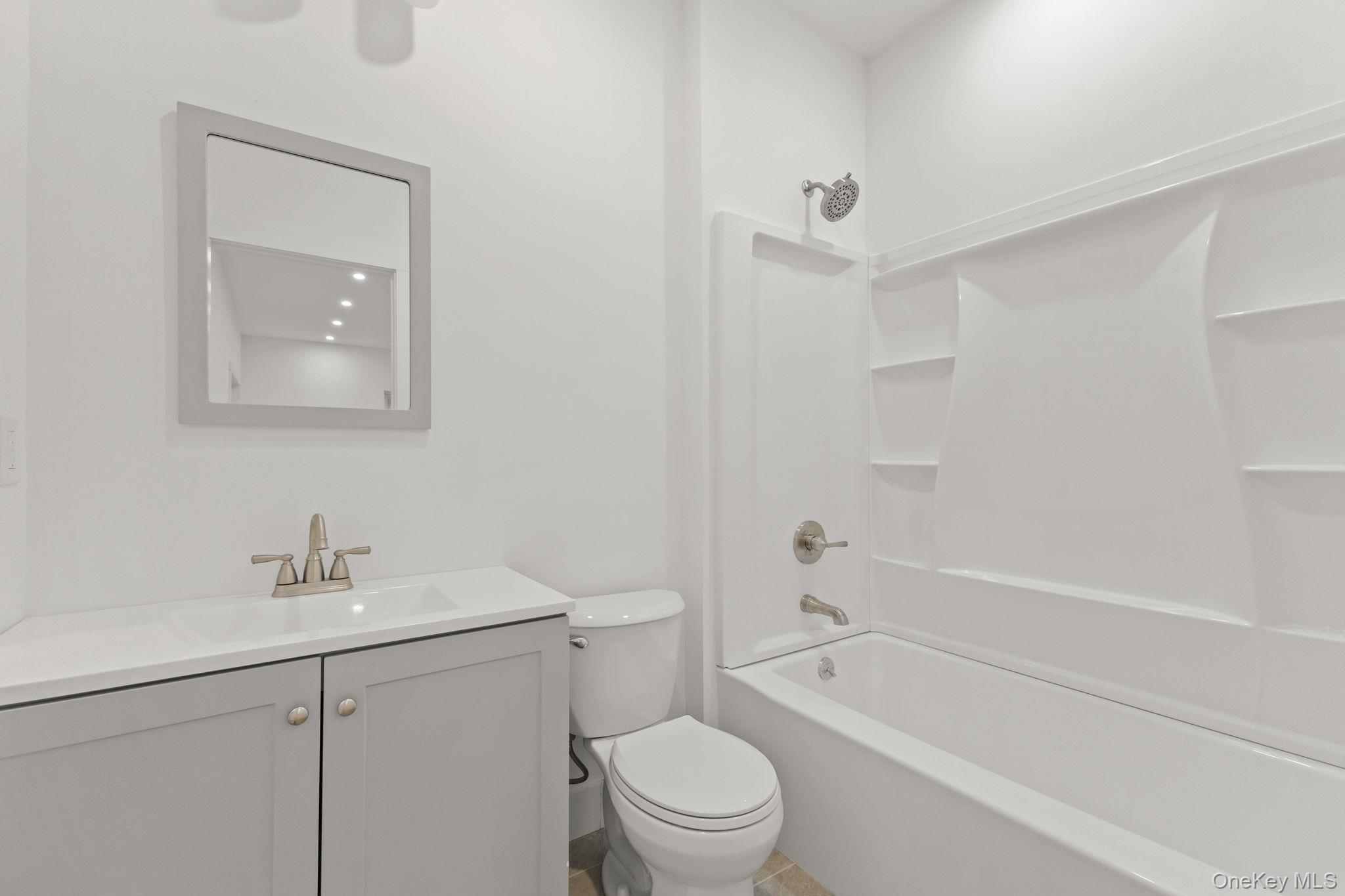 14 Foxwood Terrace E, Patterson, NY 12563